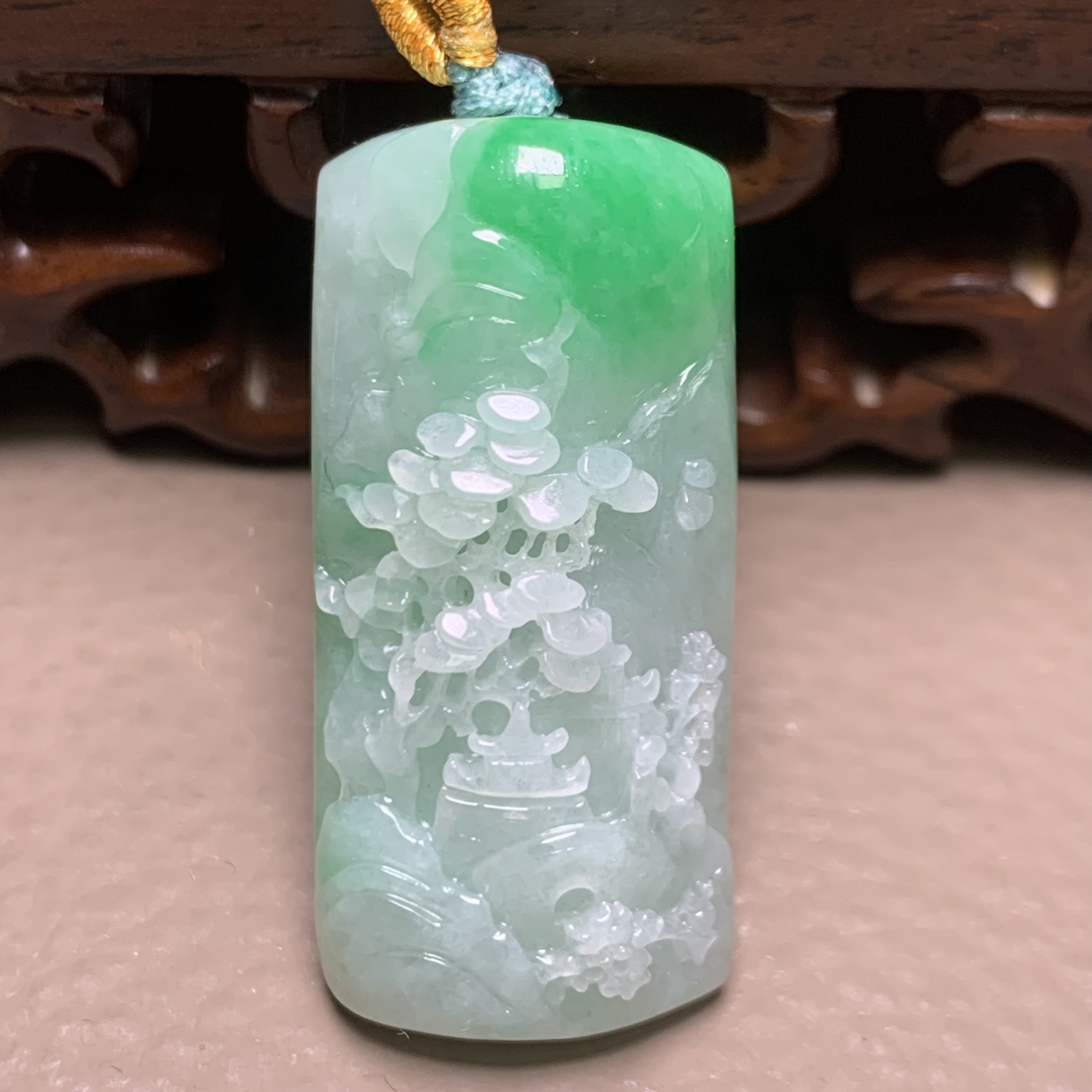 A524珠宝玉石A货翡翠吊坠