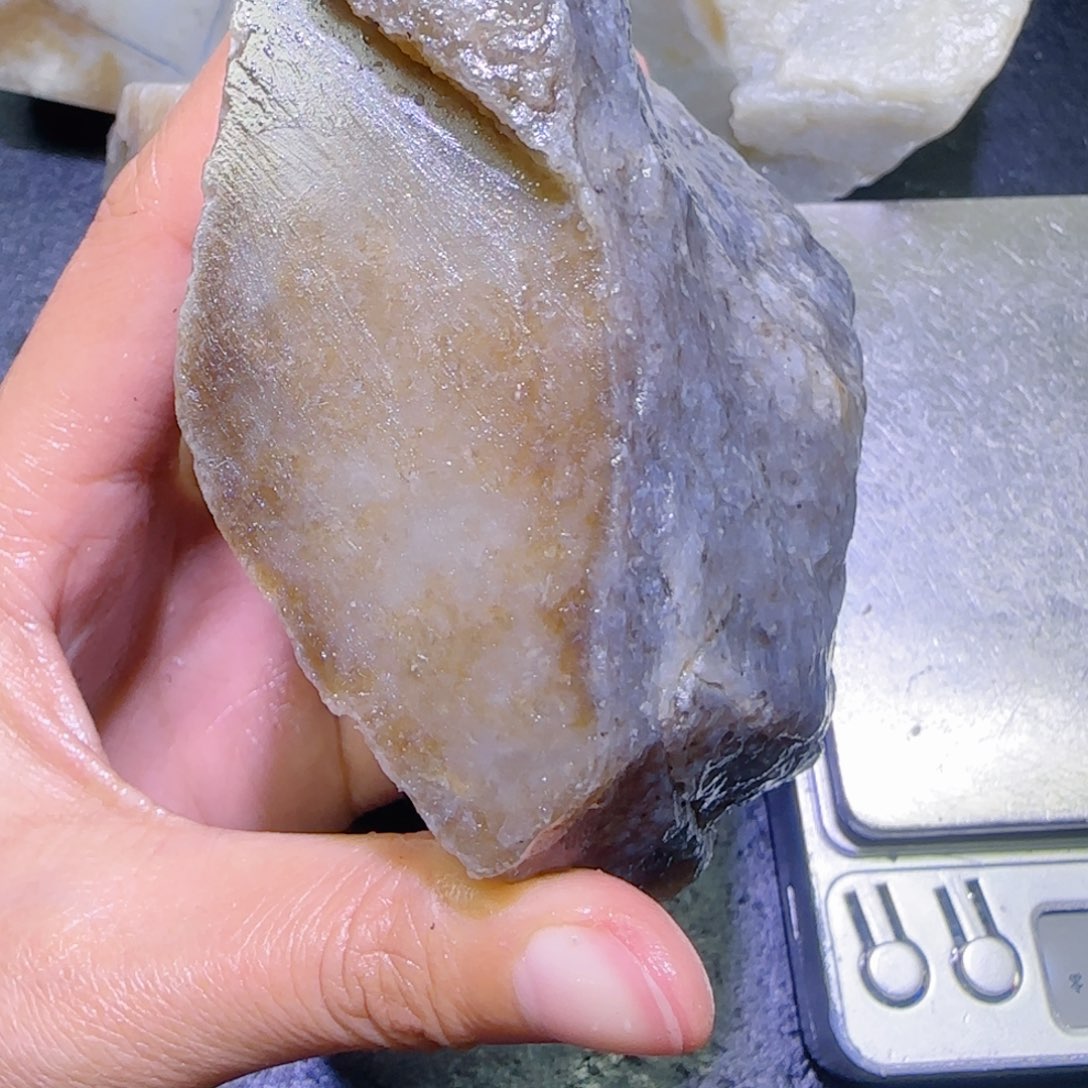 和田玉未镶嵌珠宝半成品