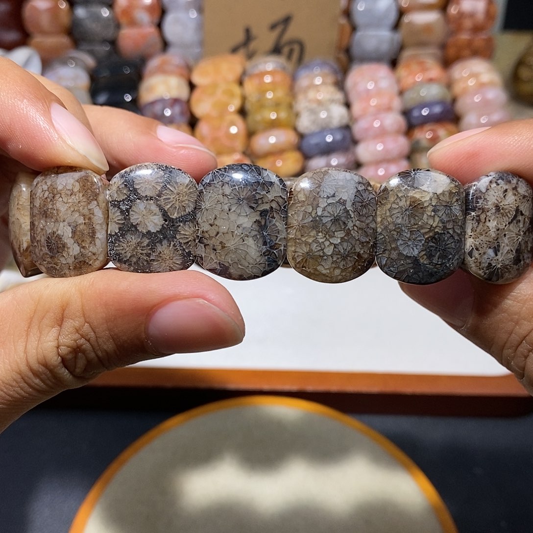 硅化珊瑚（珊瑚玉）手串未镶嵌黑大蕾丝1