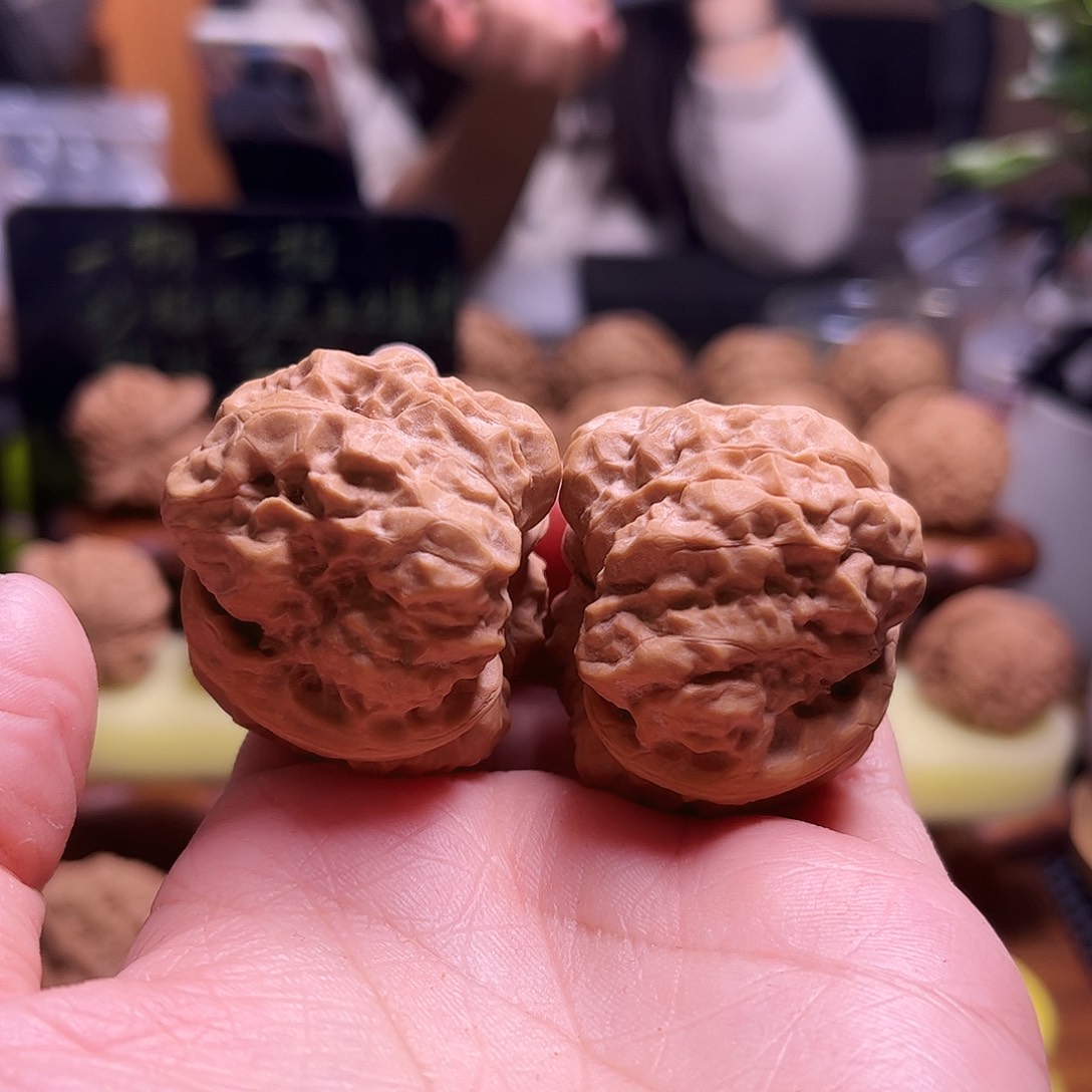 ****把件文玩核桃39尺白茬三角蛙41