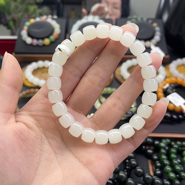 和田玉未镶嵌手链