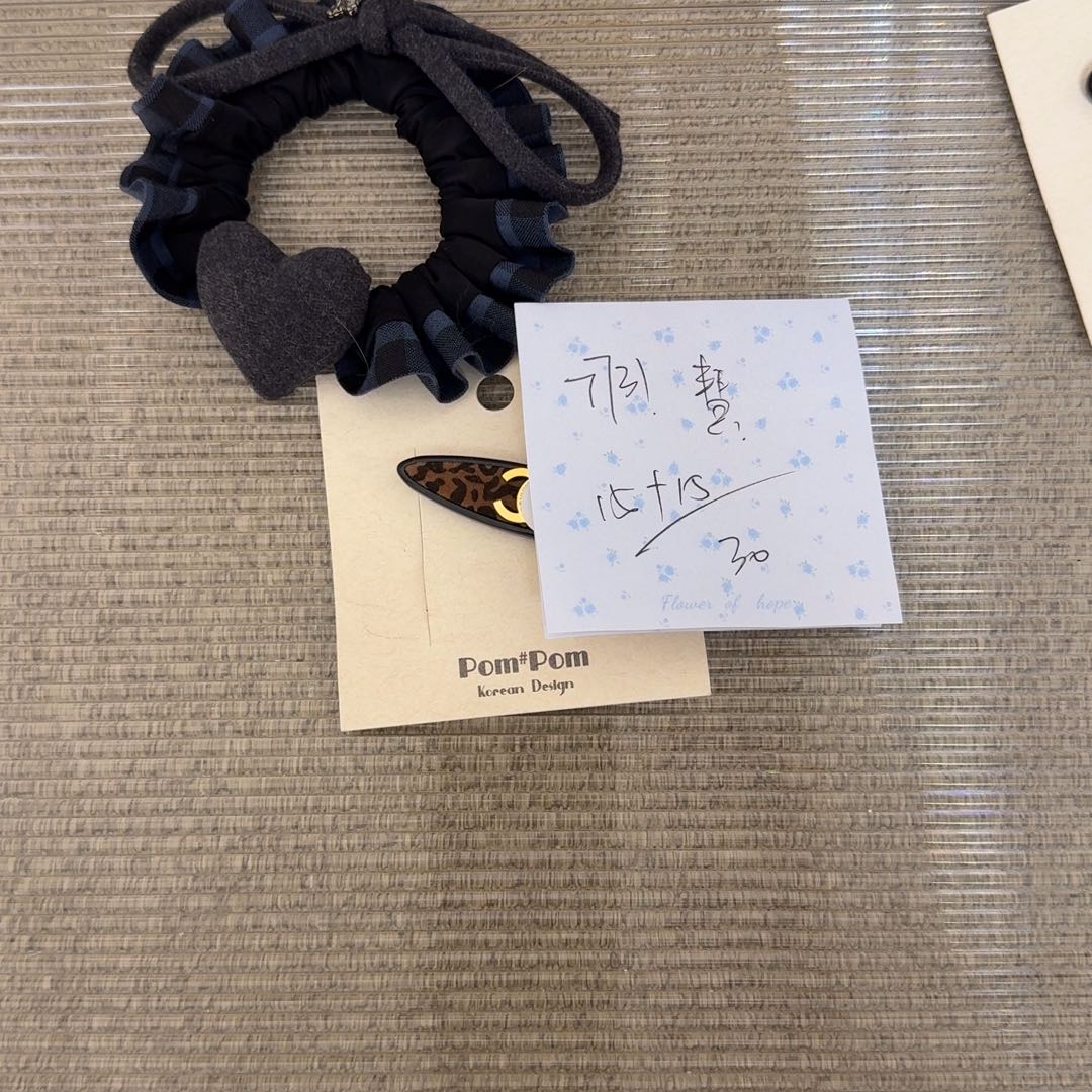 皮质铁合金发夹发夹