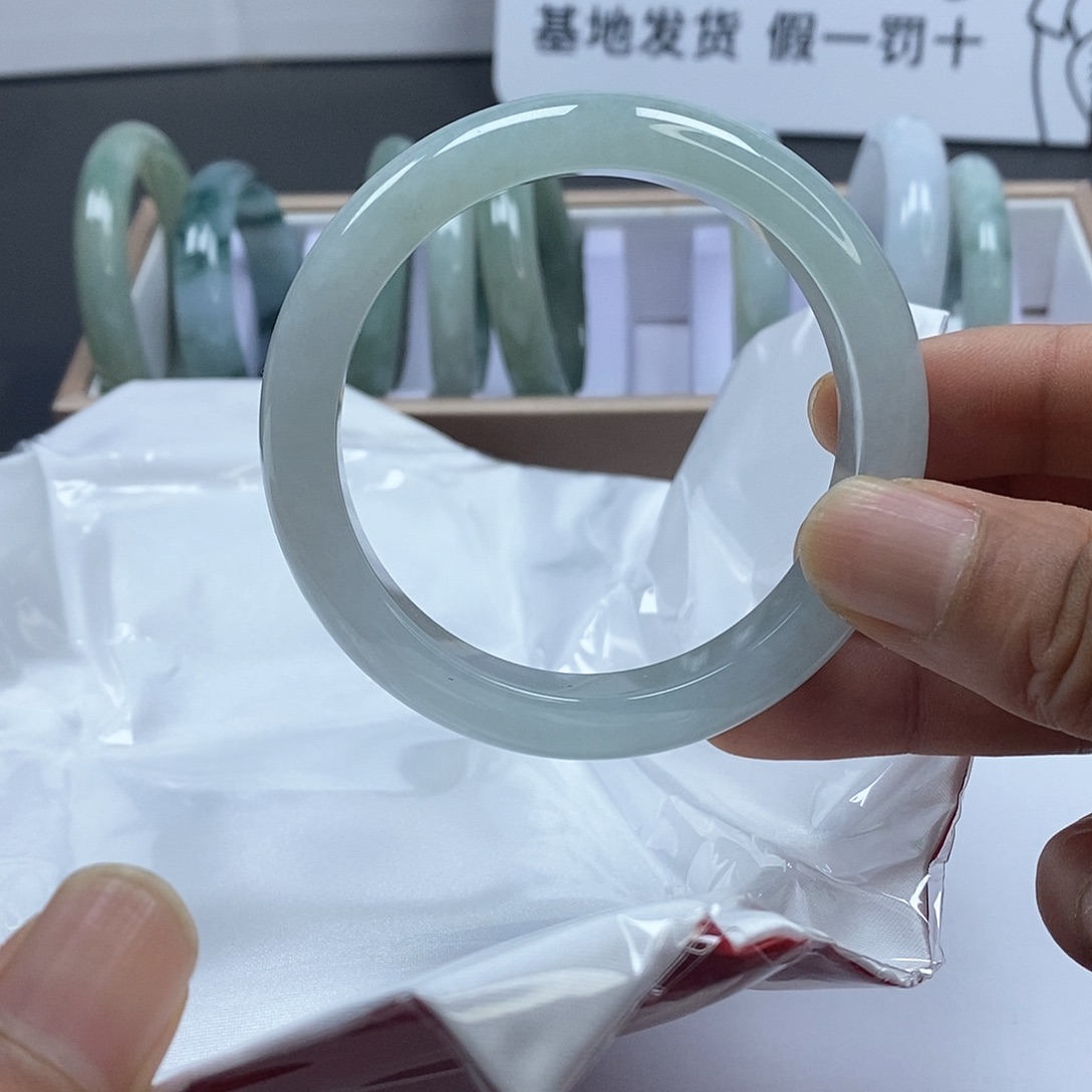 未镶嵌手镯翡翠翡翠手镯