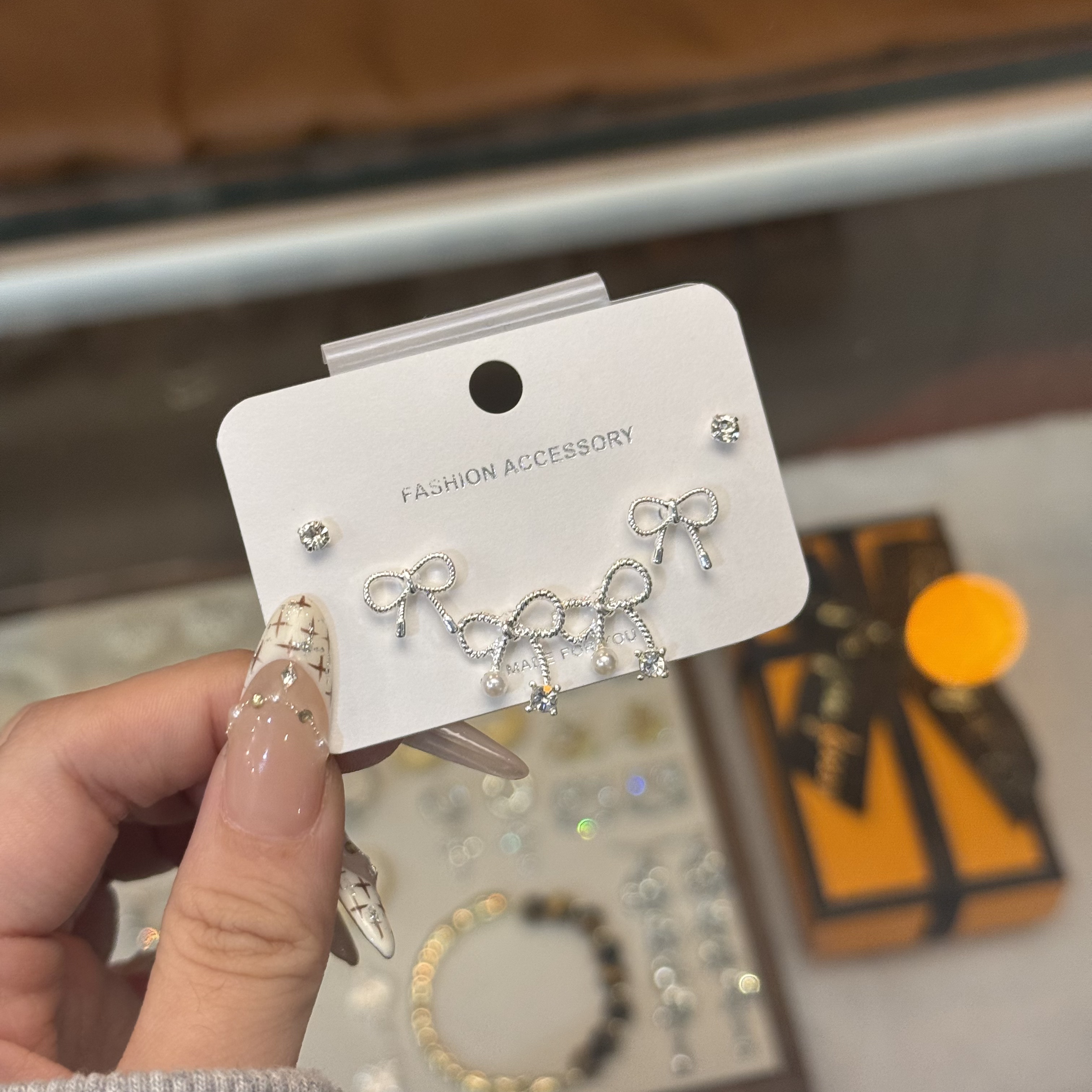 铜合金耳饰 梅姐饰品a99 银色蝴蝶结套装耳钉设计感百搭耳饰品