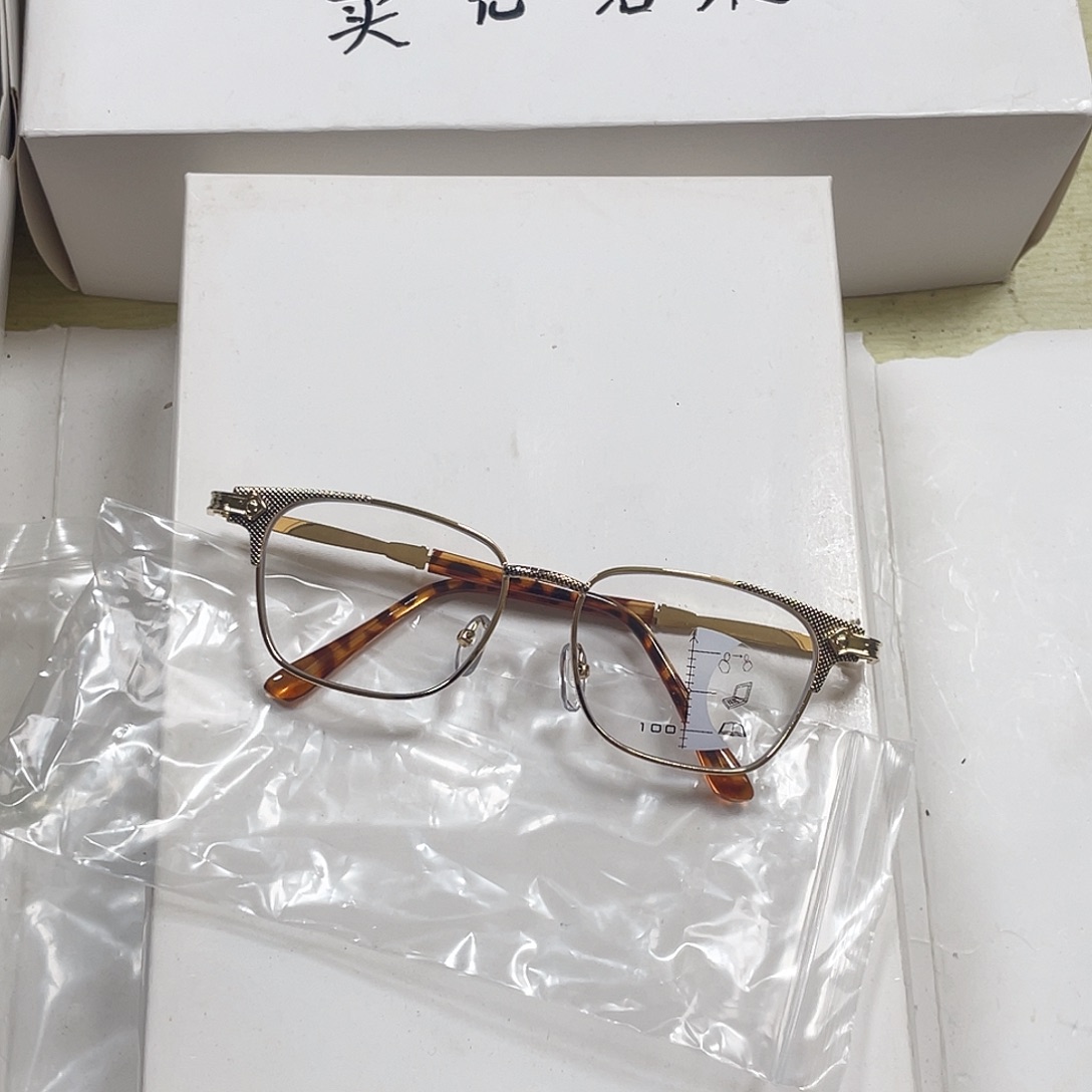 100度金色变焦。      