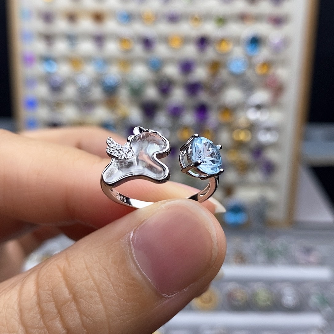 银S925镶嵌戒指托帕石不含证书