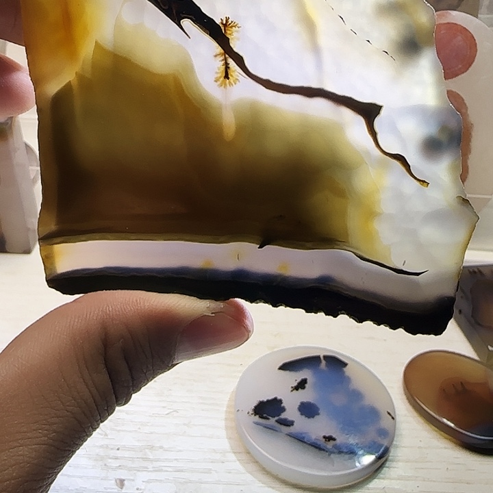 识***者玛瑙/玉髓未镶嵌珠宝奇石