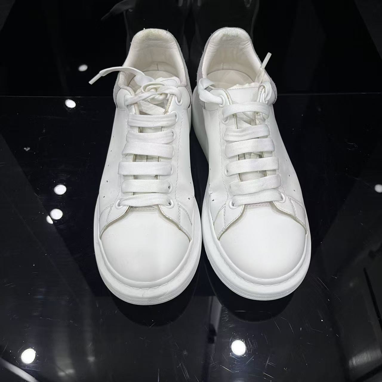 90新 Alexander McQueen/亚历山大·麦昆 42码 低帮 百搭 板鞋