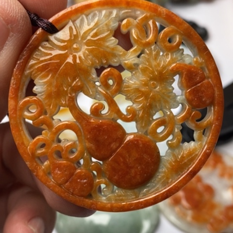 翡翠颈饰未镶嵌翡翠