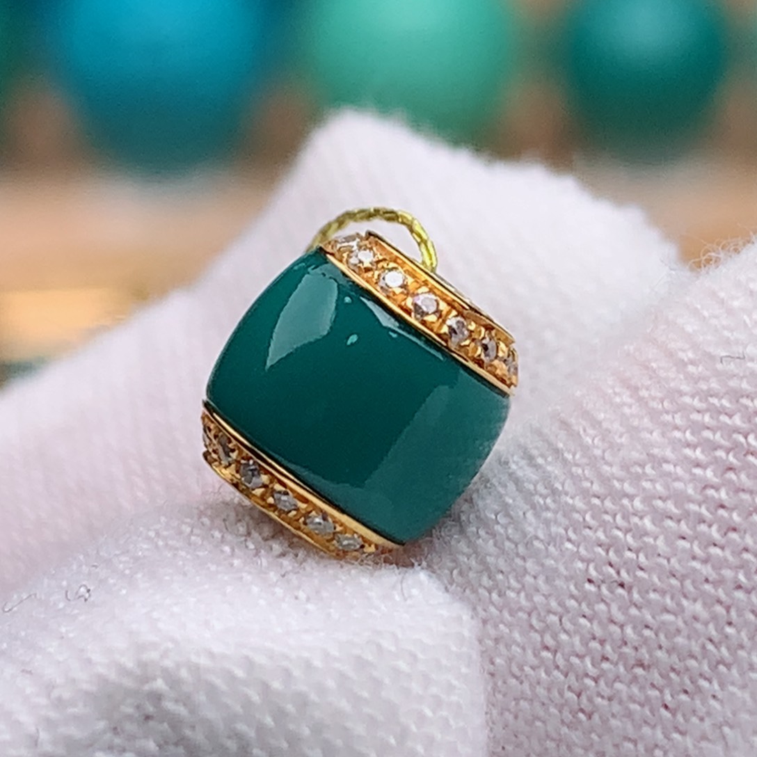 18K金镶嵌绿松石珠宝奇石