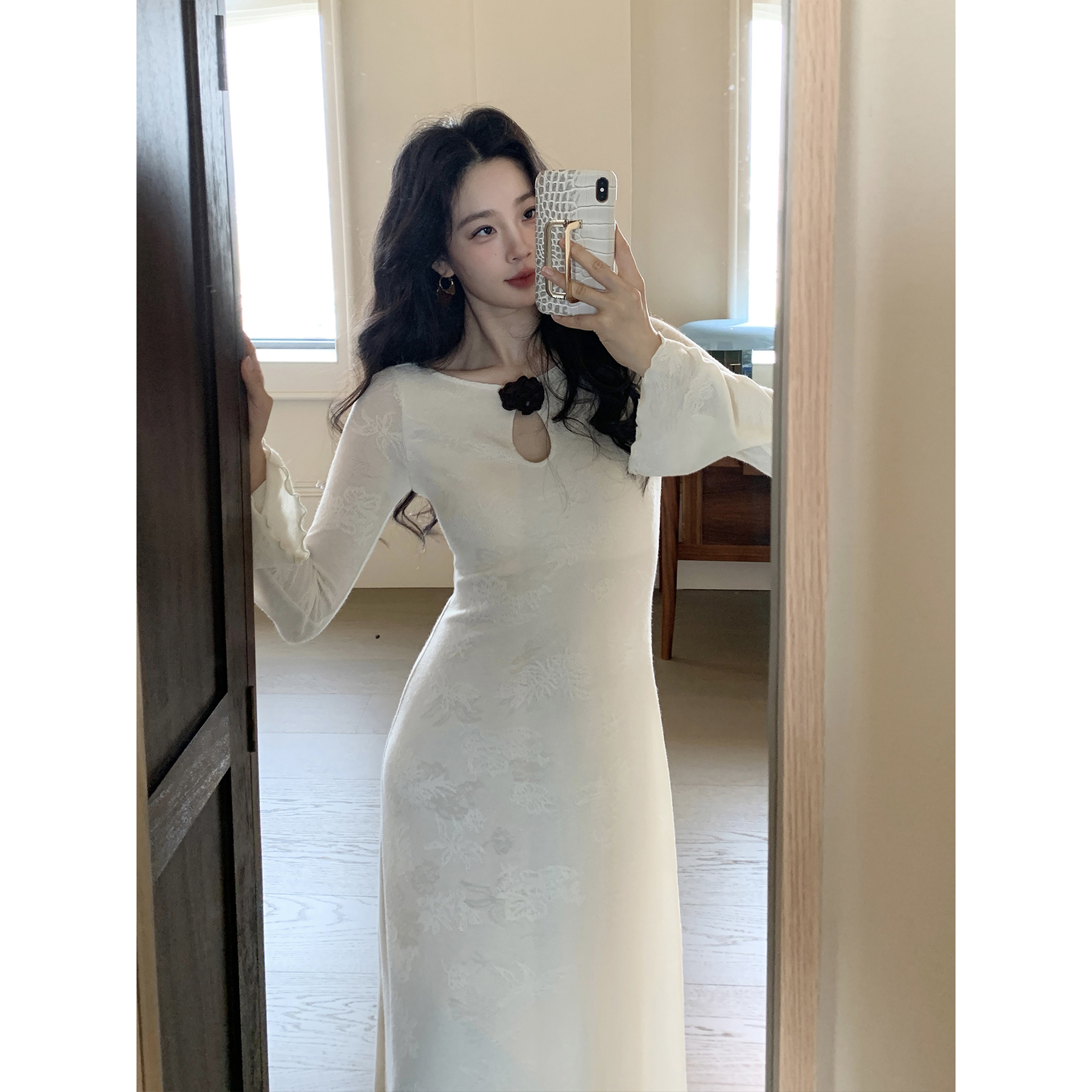 【绵月】SYT自制绝美暗纹提花水滴领针织连衣裙女新款喇叭袖长裙