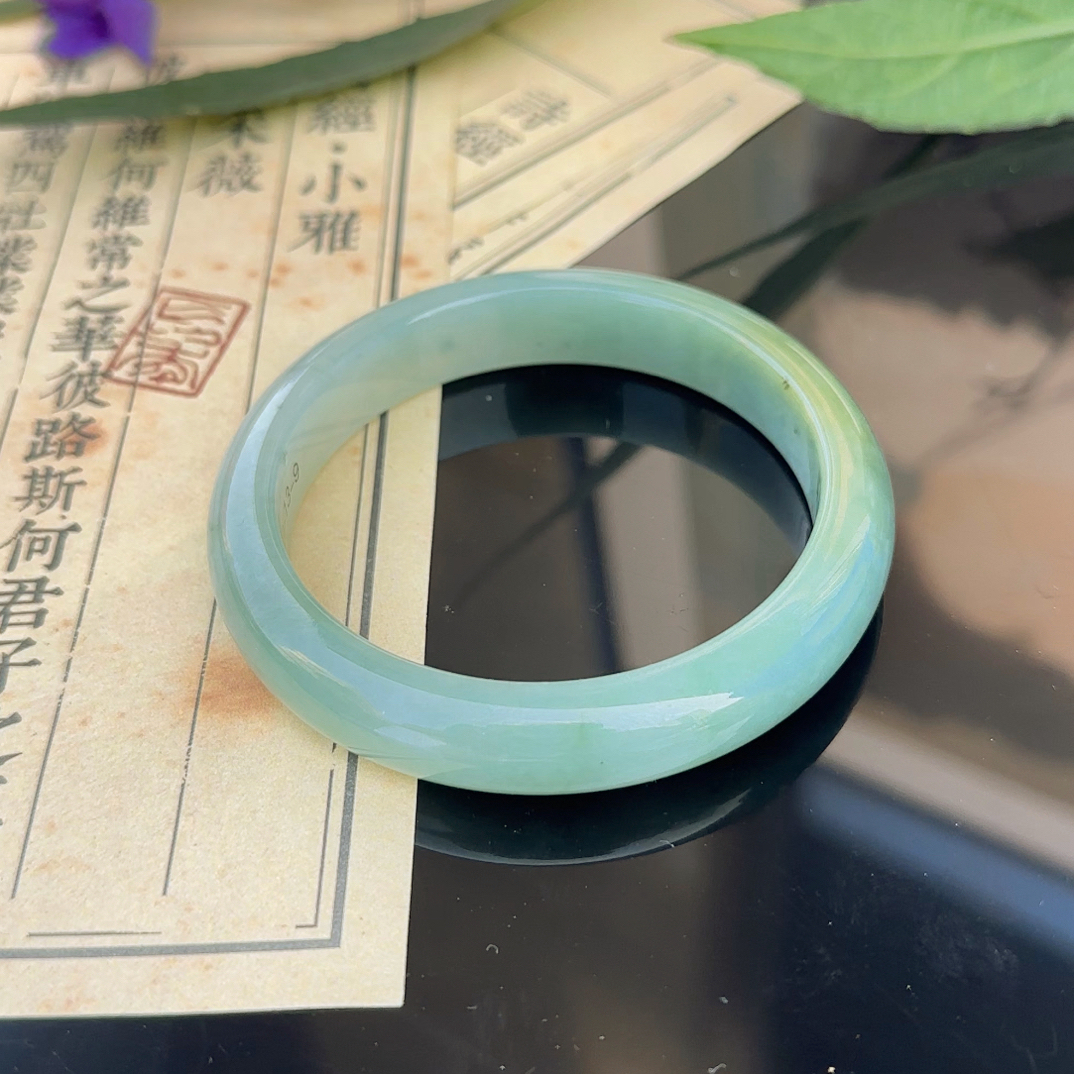 天然缅甸翡翠A货手镯定制湖水绿