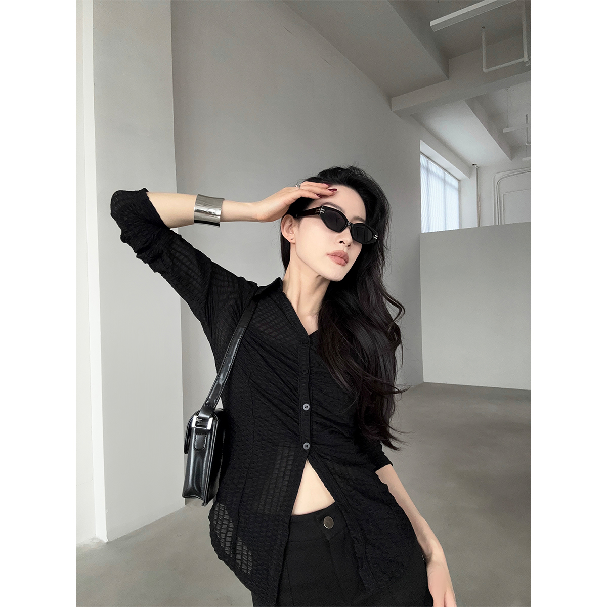 P0221C3587 褶皱微透翻领收腰上衣女修身显瘦长袖衬衫08.05抖