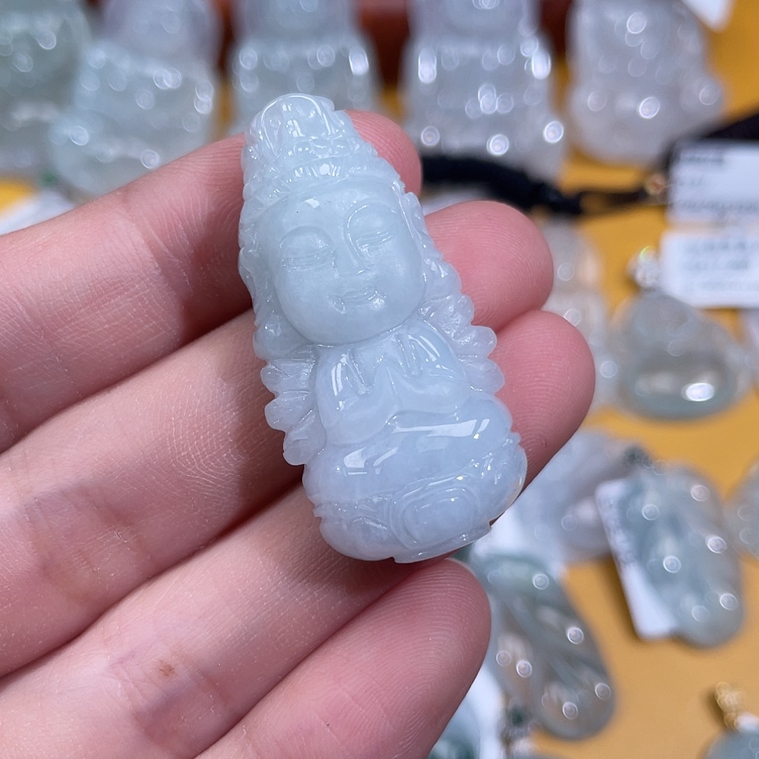 翡翠未镶嵌颈饰千手观音宝宝佛