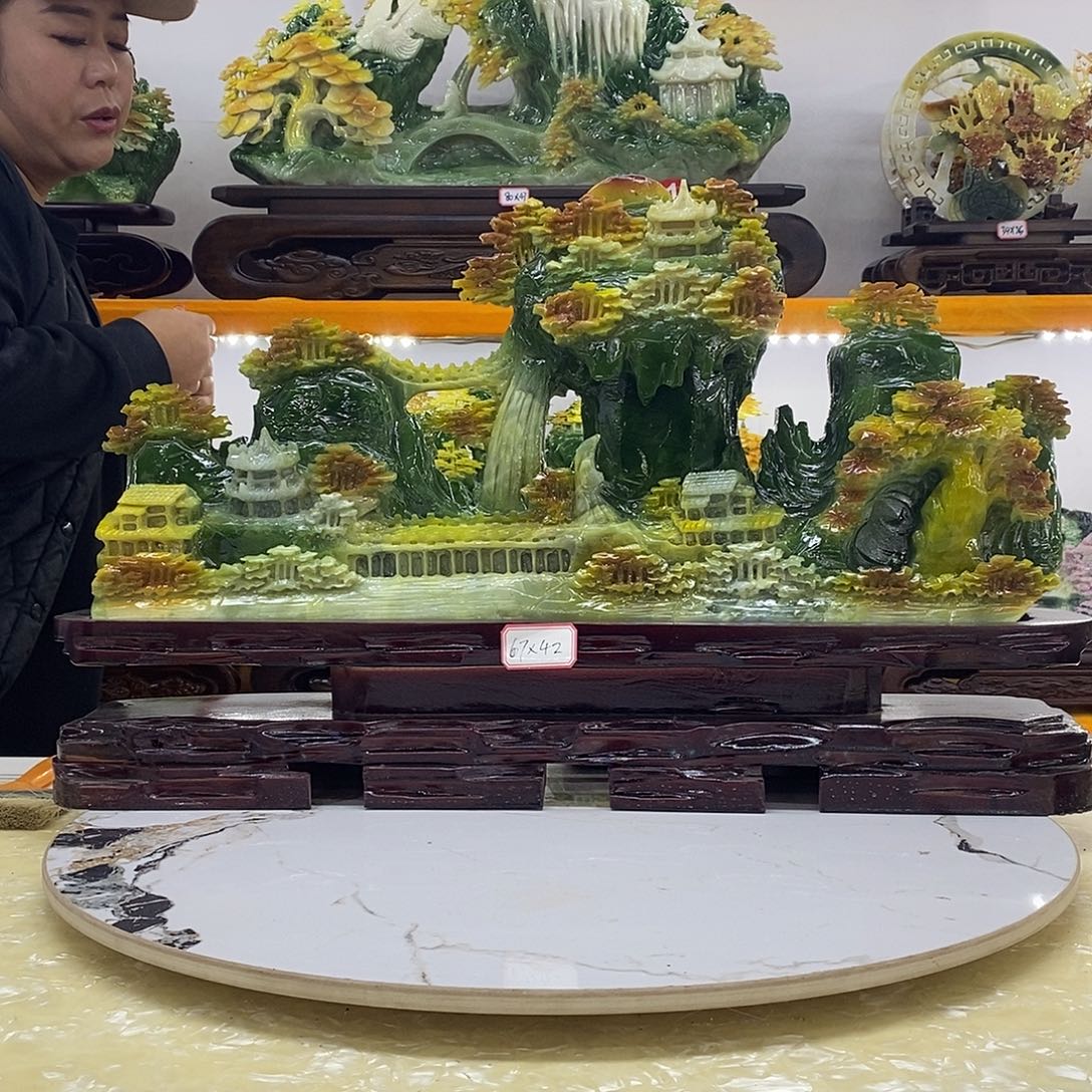 楚***生石材手工雕刻制作工艺