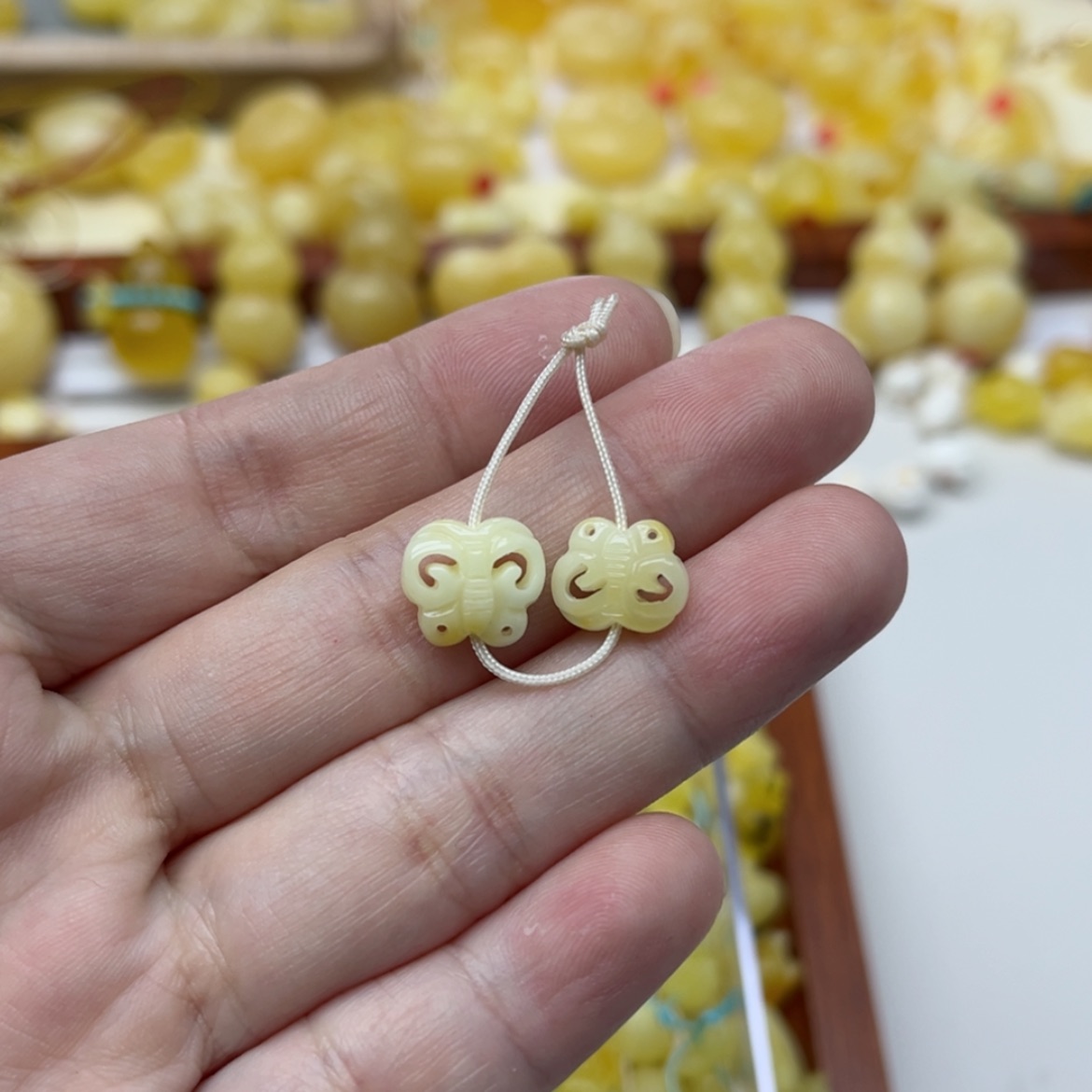 【闪购商品】蜜蜡裸石未镶嵌配饰