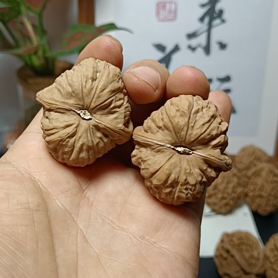 文玩核桃吊坠文玩核桃手把件南瓜饼手把件42尺寸