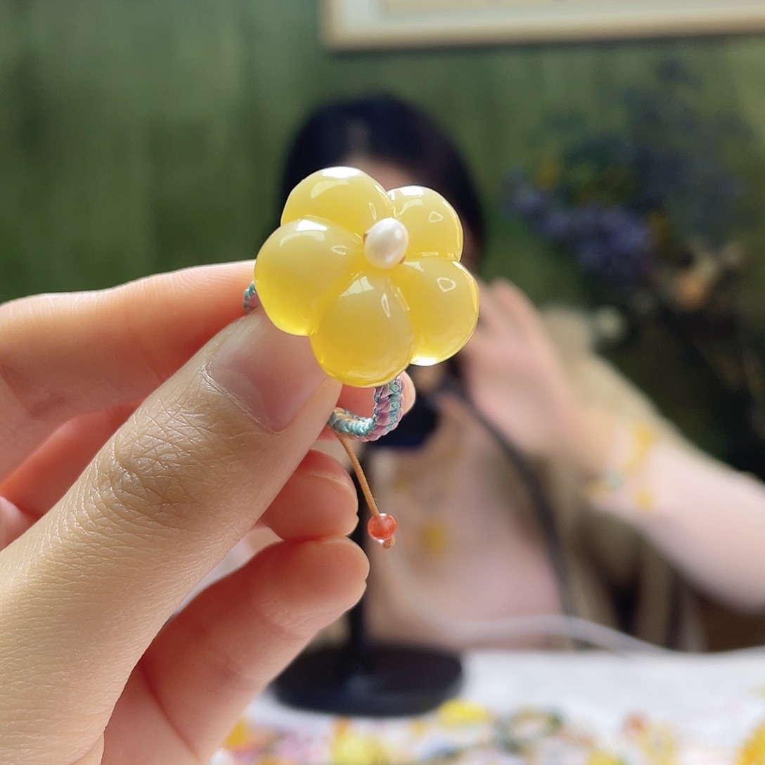 蜜蜡未镶嵌裸石戒指