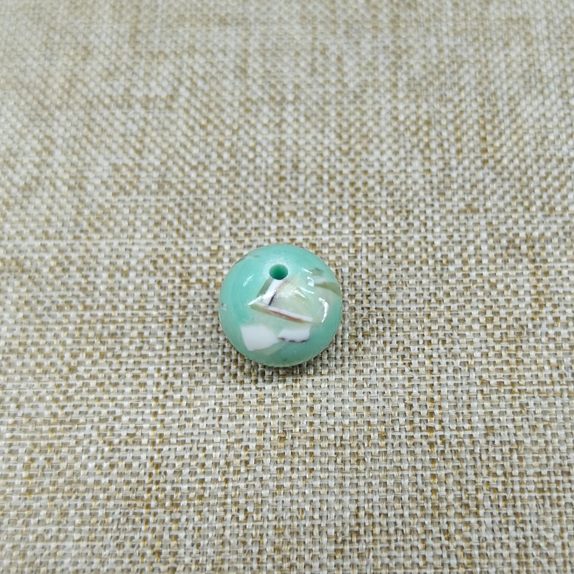 YL0145  孔雀绿车车单珠约10mm