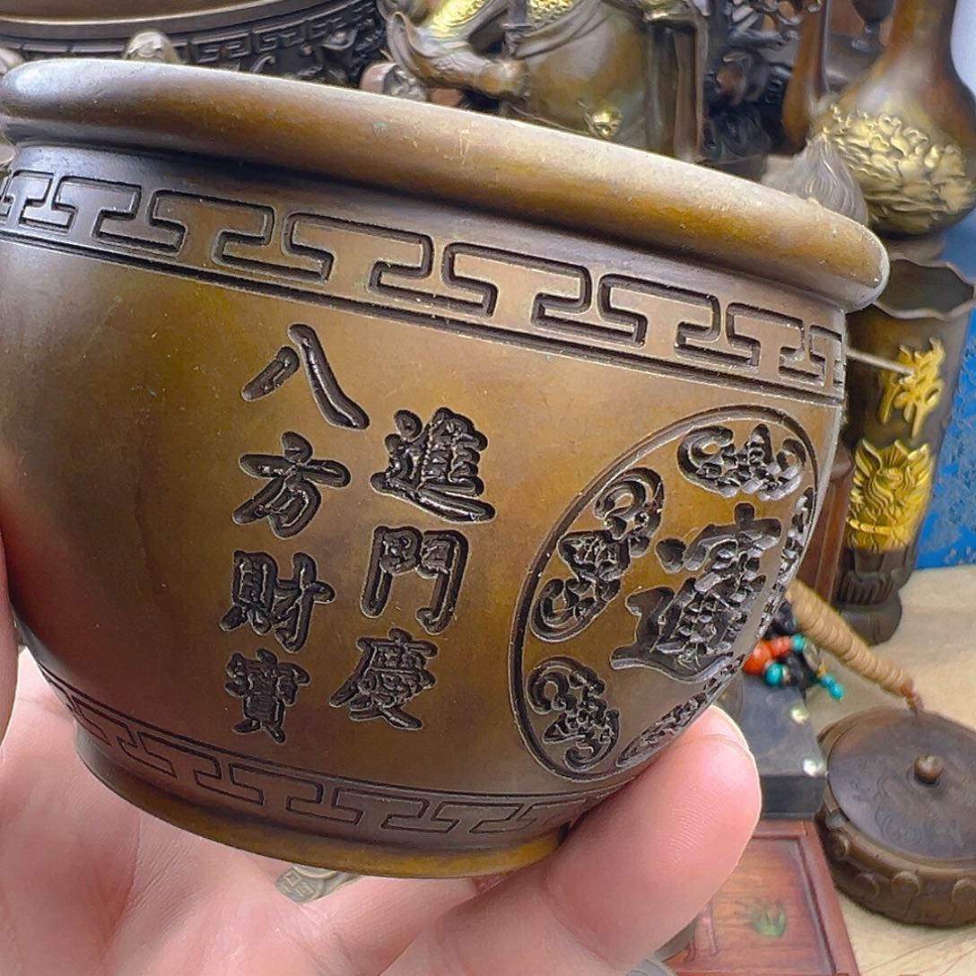 铜工艺美术品等艺术作品的收藏