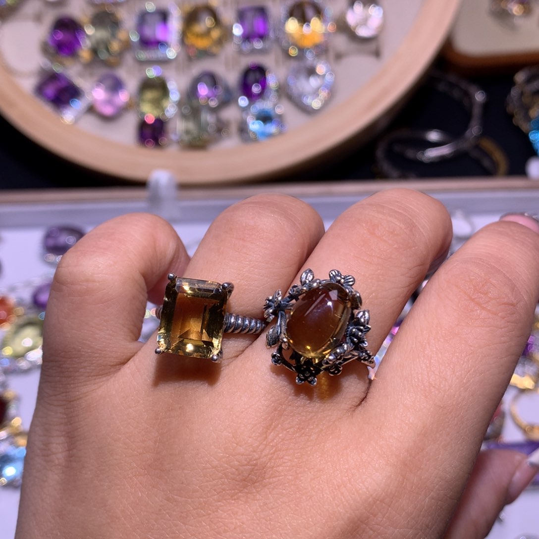 【闪购商品】银S925镶嵌戒指水晶喵****仔戒指