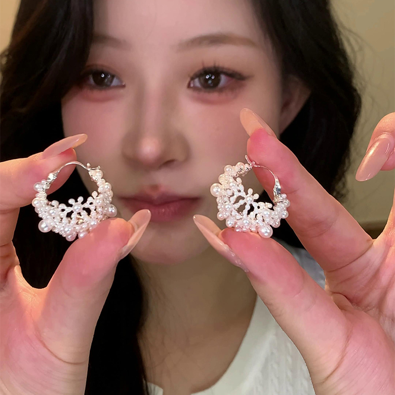铜合金耳饰 银质珍珠花簇耳扣 甜美浪漫优雅耳环新款耳饰