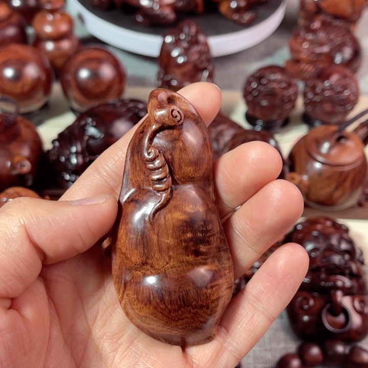 黄花梨/降香黄檀把件福豆