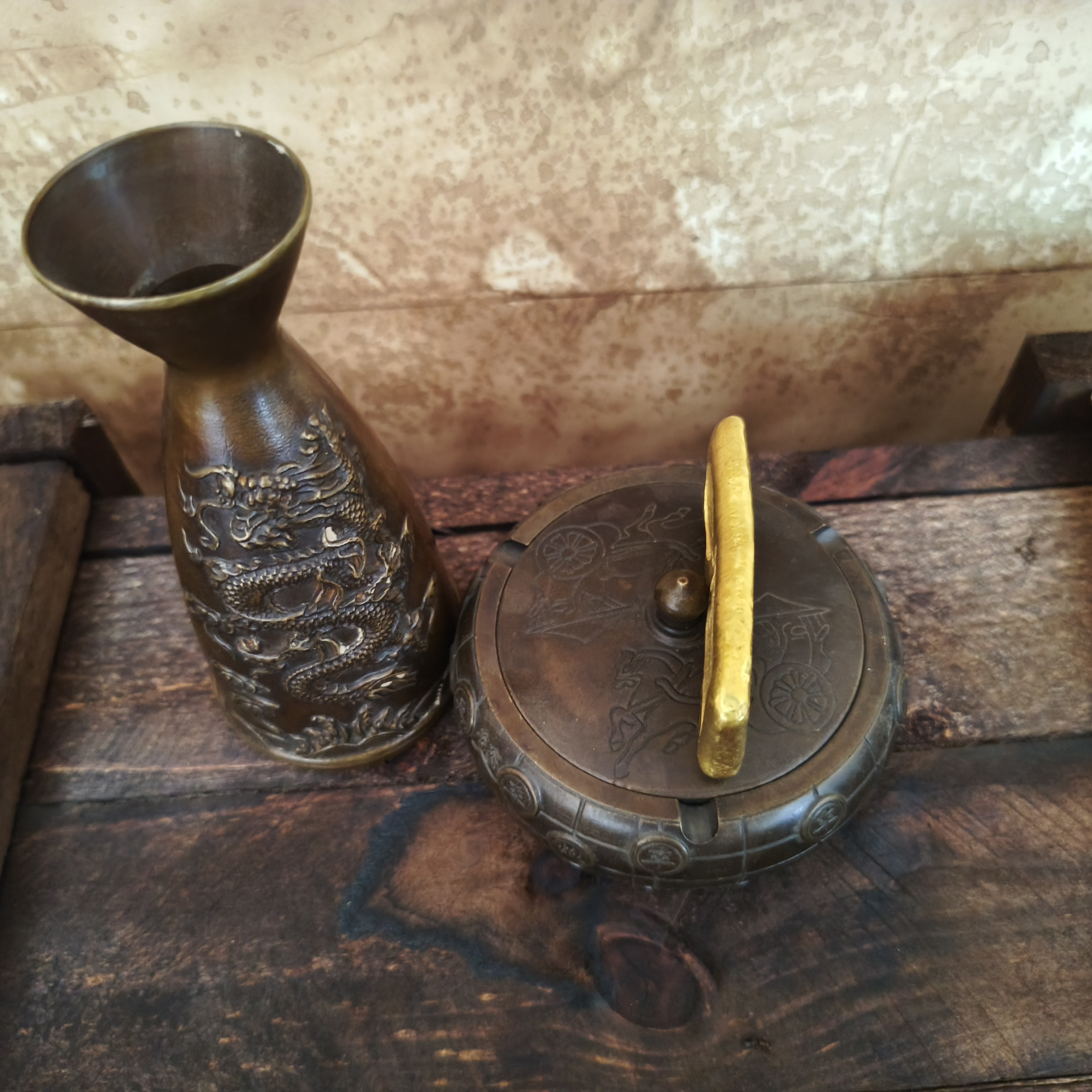 家居饰品现代工艺品JT05精美摆件当代复古摆件黄色刻字