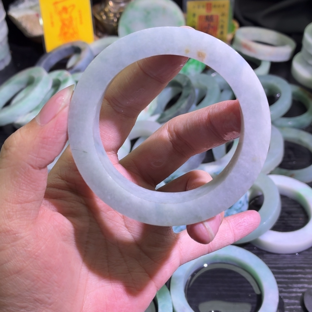定制翡翠未镶嵌天然翡翠A货毛胚手镯定制