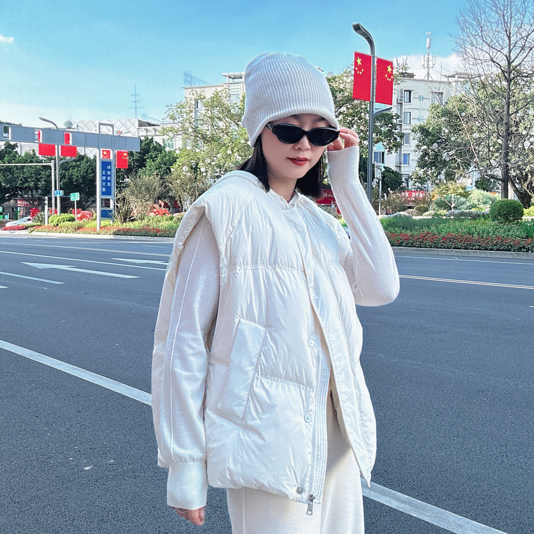 宽松白鹅绒马甲款