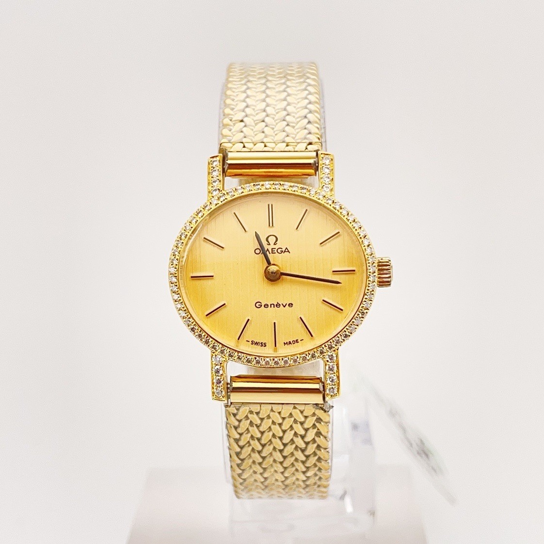 95新 Omega/欧米茄 手动机械后钻22.5*20mm/公价32999/W12684