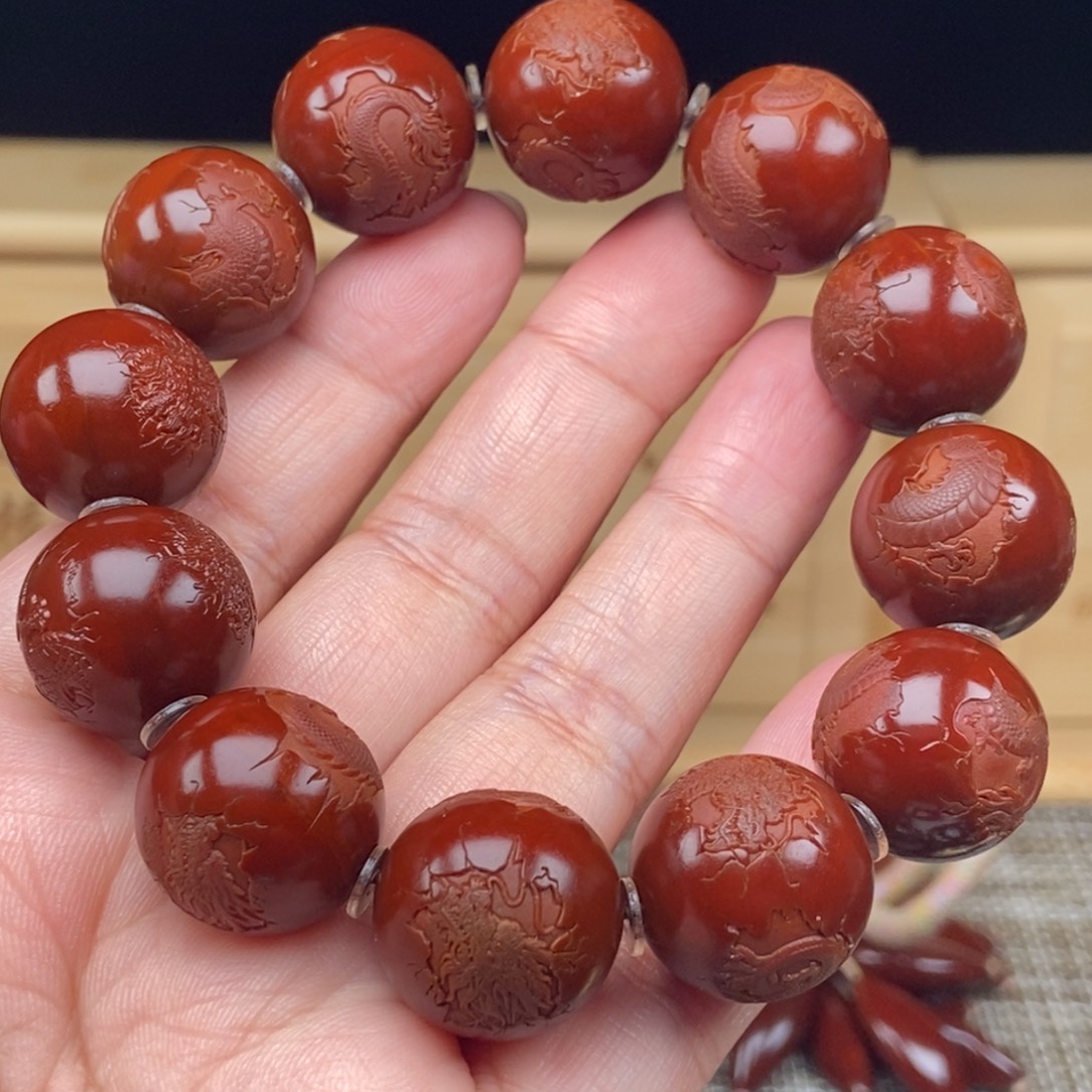 德***酒橄榄核吊坠龙188888