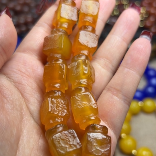 玛瑙/玉髓颈饰未镶嵌