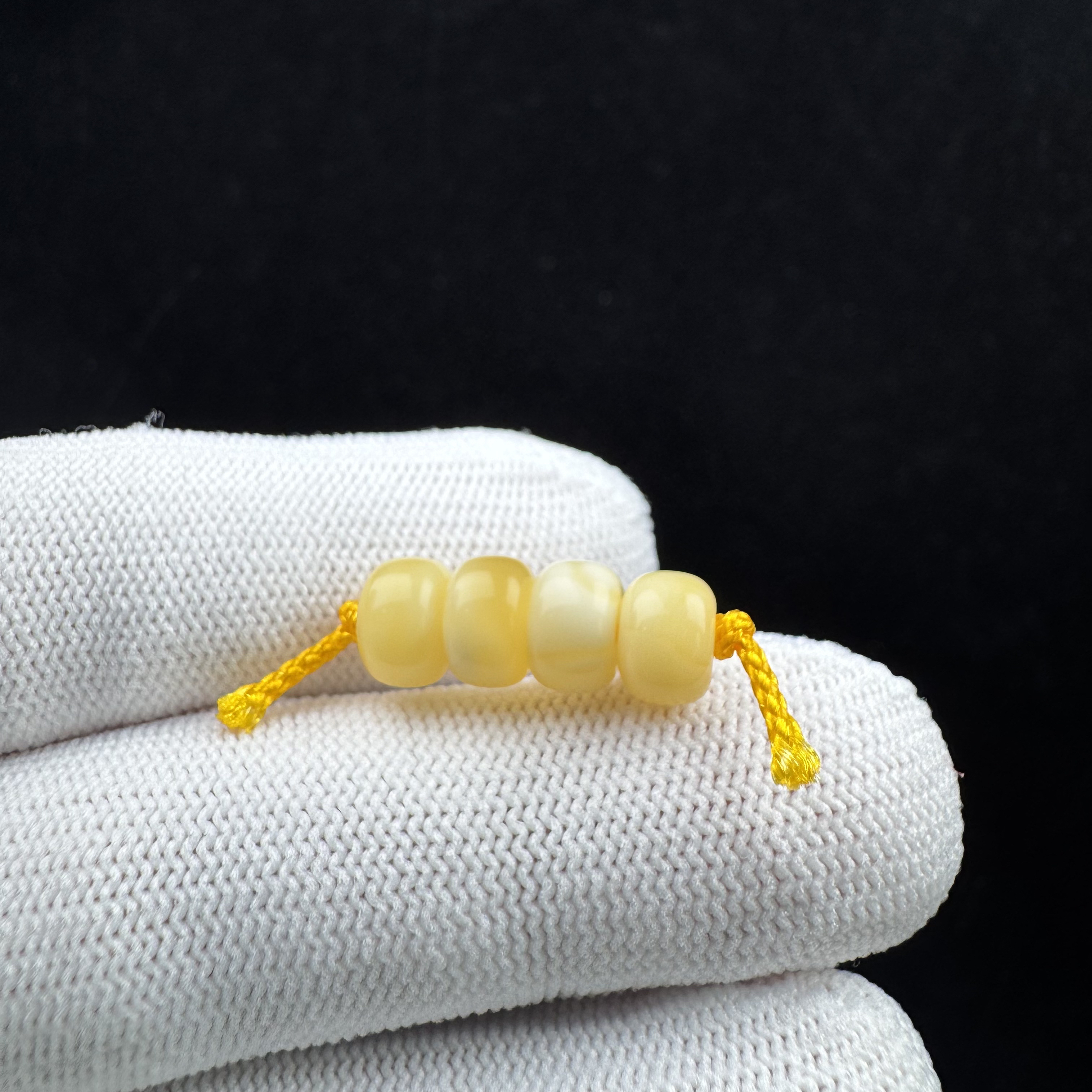K3624天然原矿蜜蜡 隔珠7.7mm支持复检假一罚十