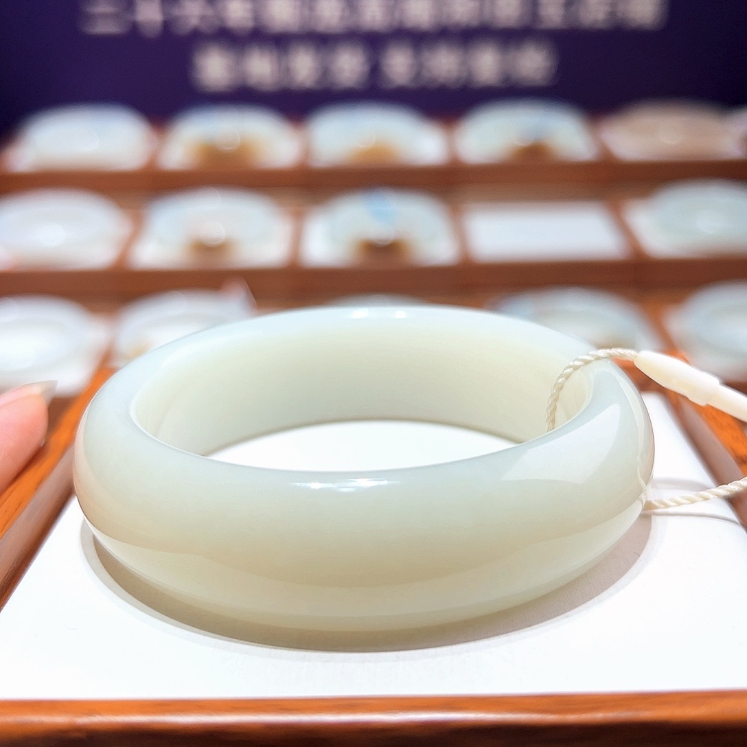 和田玉手镯57/58未镶嵌