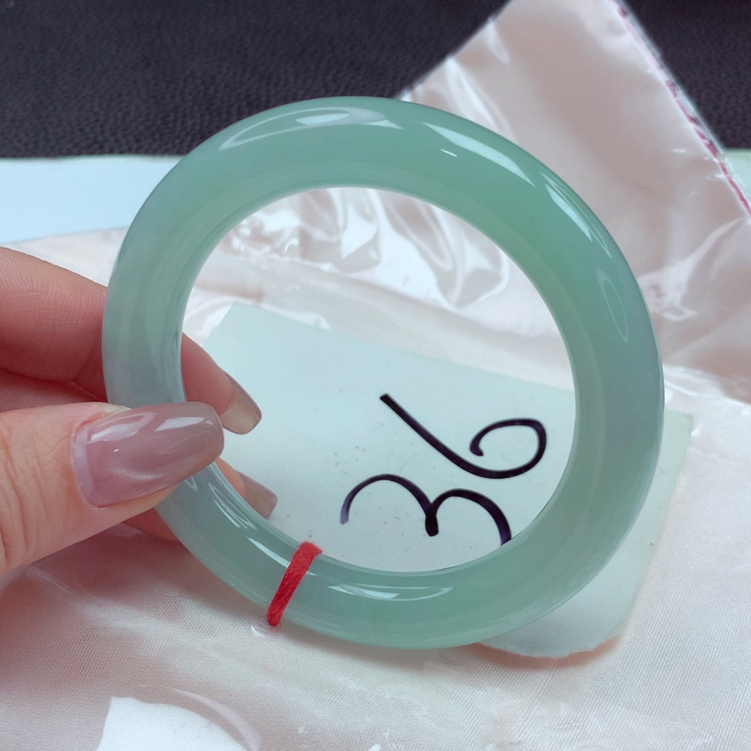 翡翠手镯未镶嵌手镯56