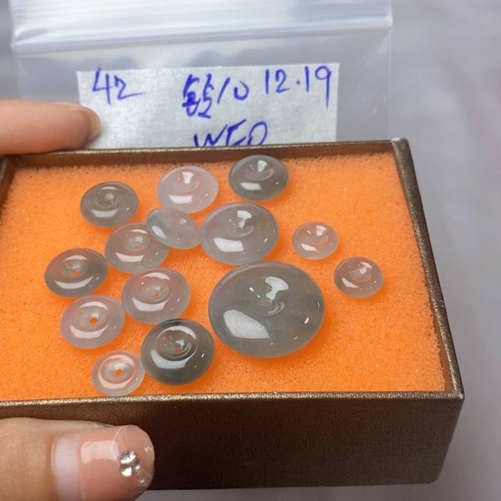 ****当定制翡翠未镶嵌不退