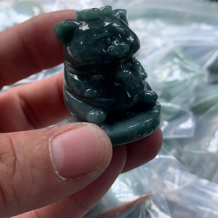 翡翠未镶嵌颈饰保真天然a货翡翠