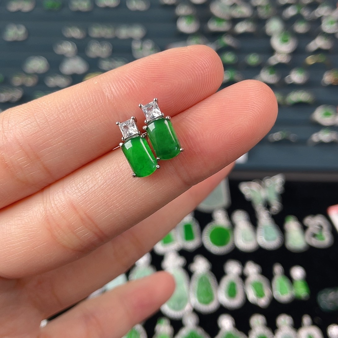 未镶嵌翡翠耳饰耳钉