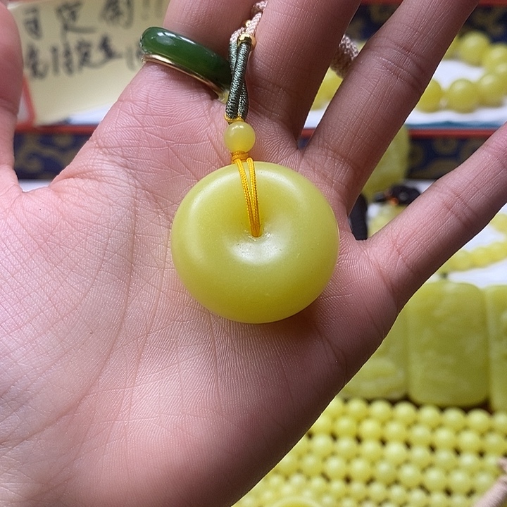 非金属无太****翠卡30平安扣
