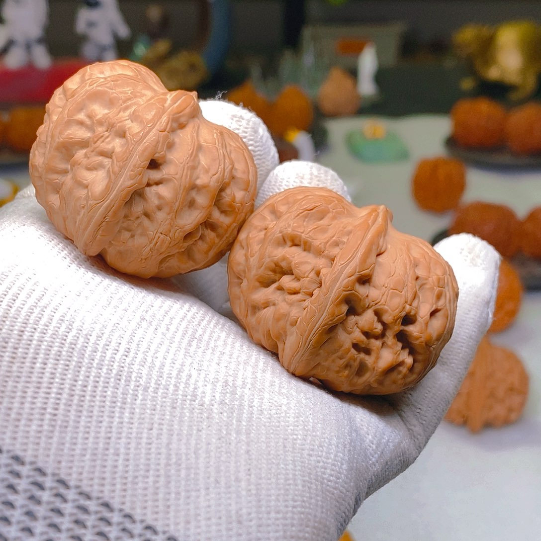 文玩核桃把件元宝