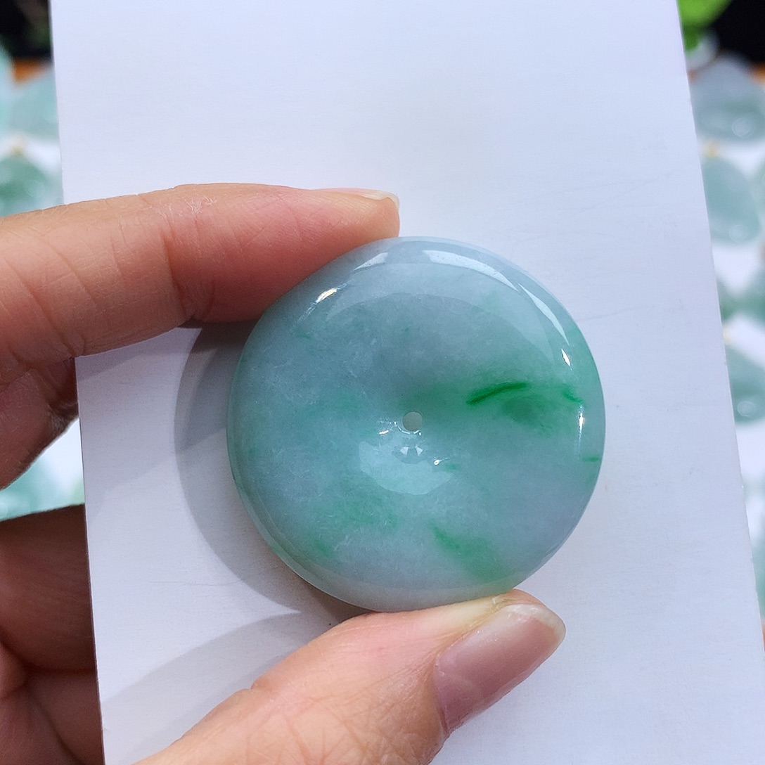 翡翠未镶嵌颈饰翡翠吊坠