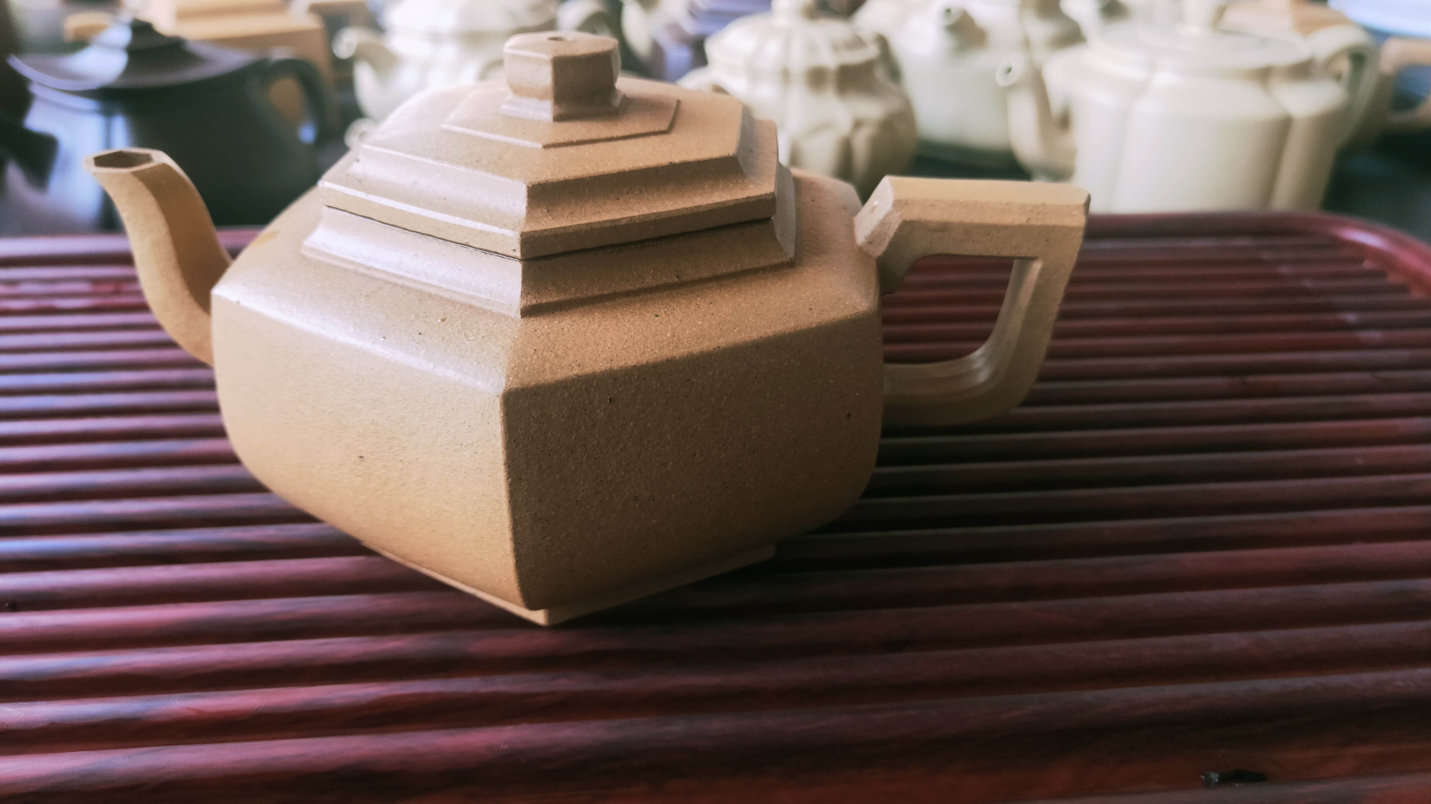 老宕口黄金段六方雪华紫砂壶本绿手制