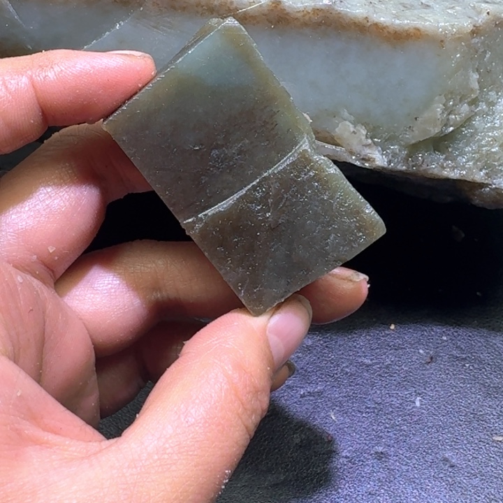 和田玉未镶嵌珠宝半成品