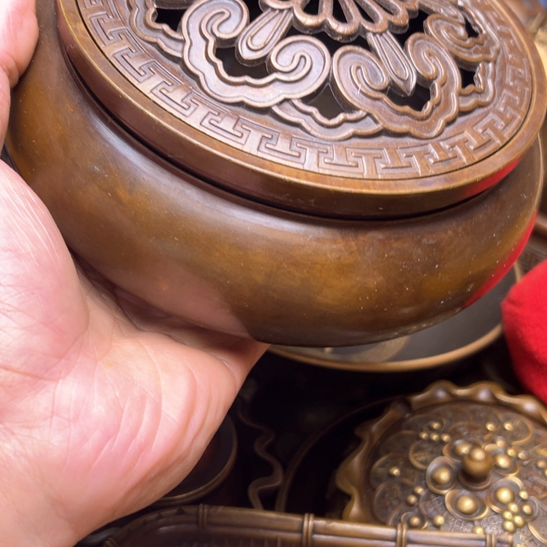 精美铜器点击下单