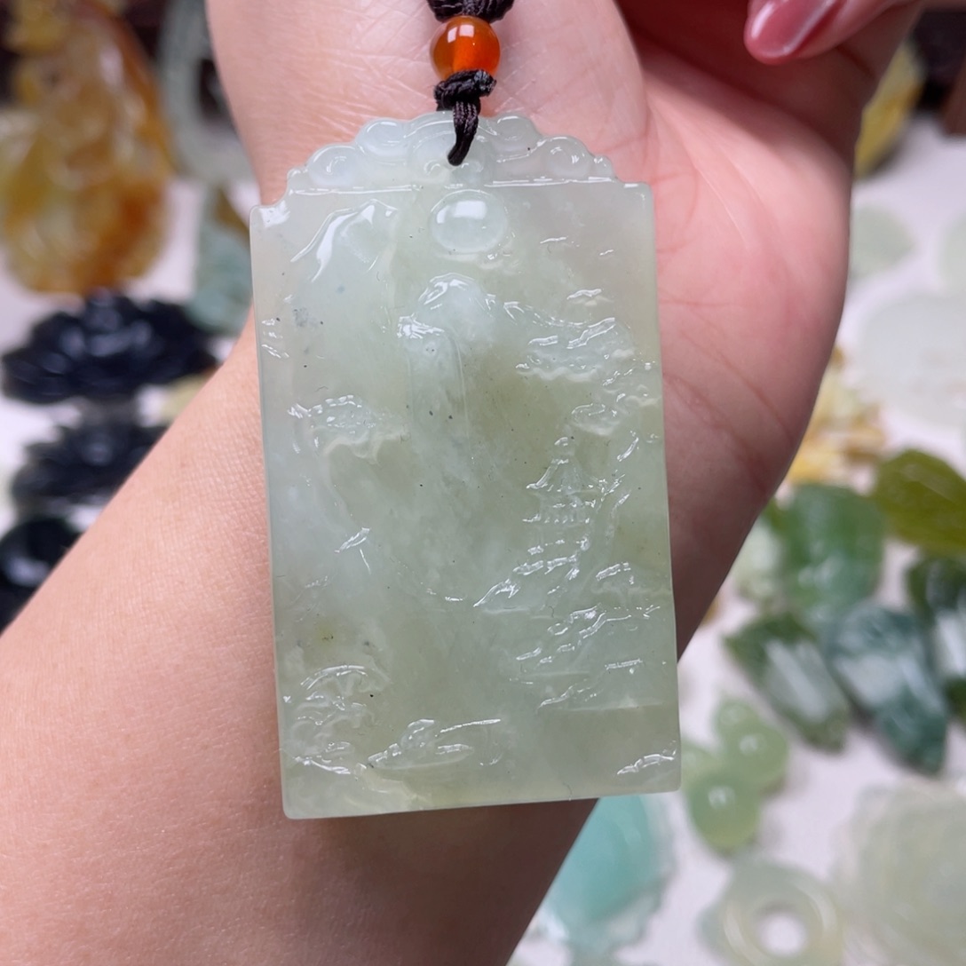 蛇纹石玉颈饰未镶嵌