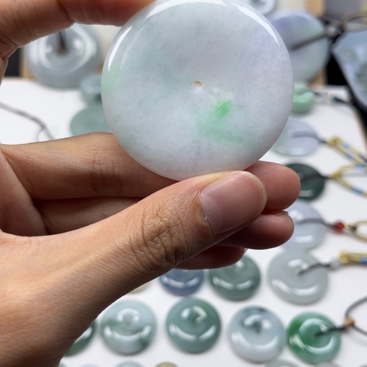 翡翠未镶嵌颈饰天然翡翠Ａ货