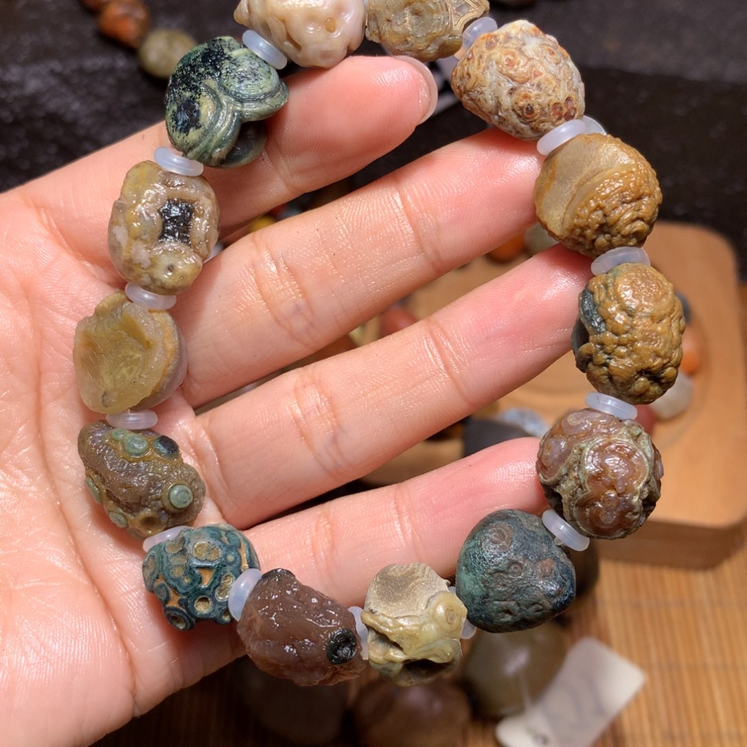 未镶嵌玛瑙/玉髓珠宝半成品