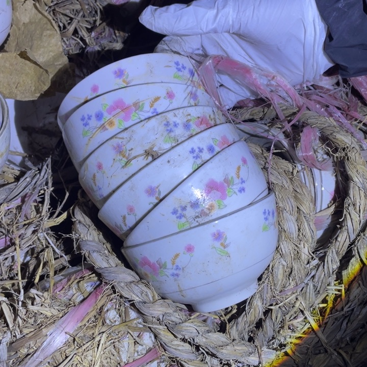 摆件陶瓷盘子碗砂锅都有11-6