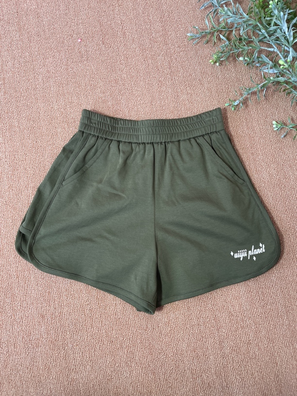 6063 军绿色短裤